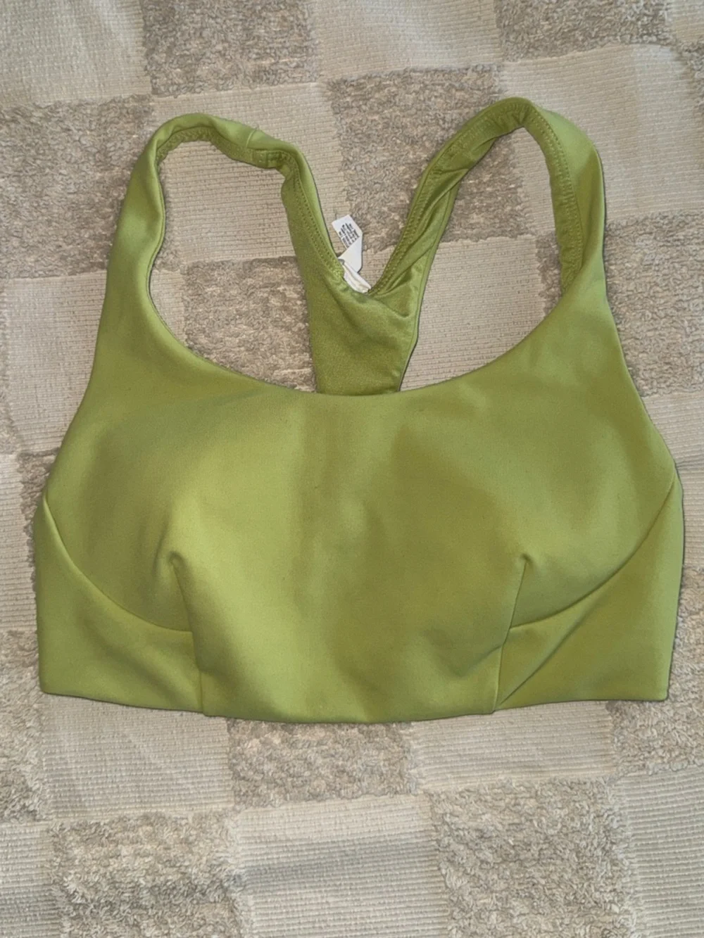 Lululemon Wunder Train Bra *Medium Support, C/D Cup Wasabi size 6‎